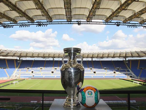 Sân vận động Olimpico còn diễn ra rất nhiều sự kiện quan trọng khác