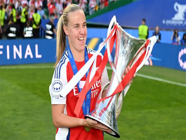 Tin CLB Arsenal: Bóng nữ vô địch Champions League