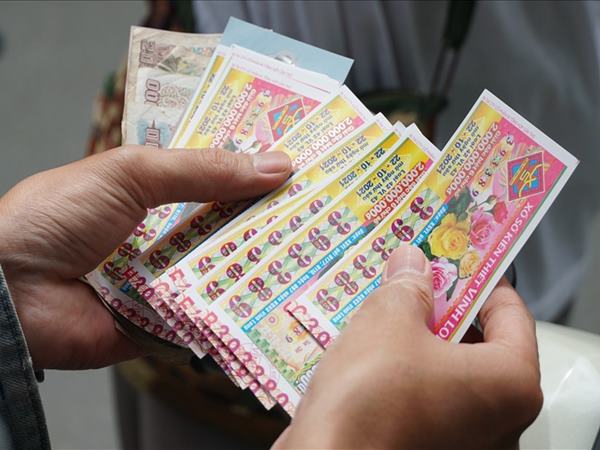 So sánh với các trường hợp trúng 2 số hay 3 số cuối của các giải khác