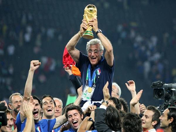 Huấn luyện viên Italy 2006 là ai, có những đóng góp gì?