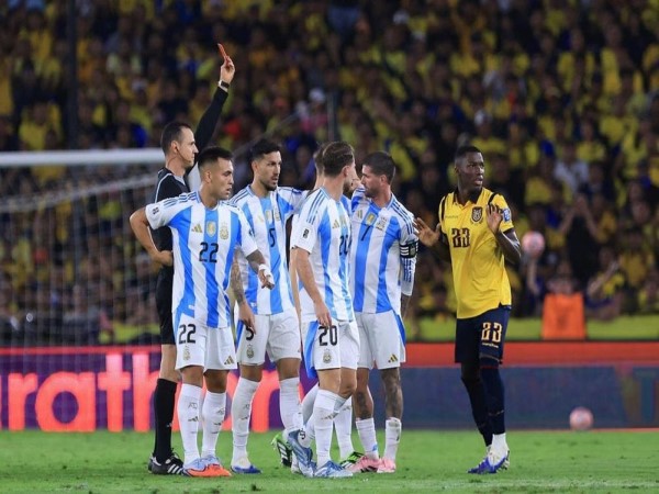 BĐ: Argentina mất ngôi số 1 thế giới sau hơn 2 năm thống trị