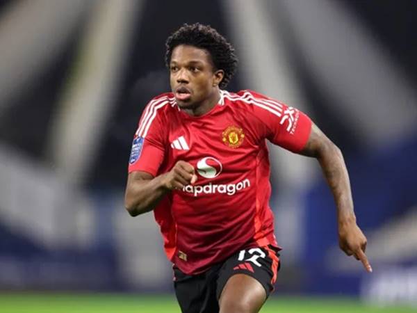 Tin MU 10/10: Tyrell Malacia sẽ rời Old Trafford vào năm 2026