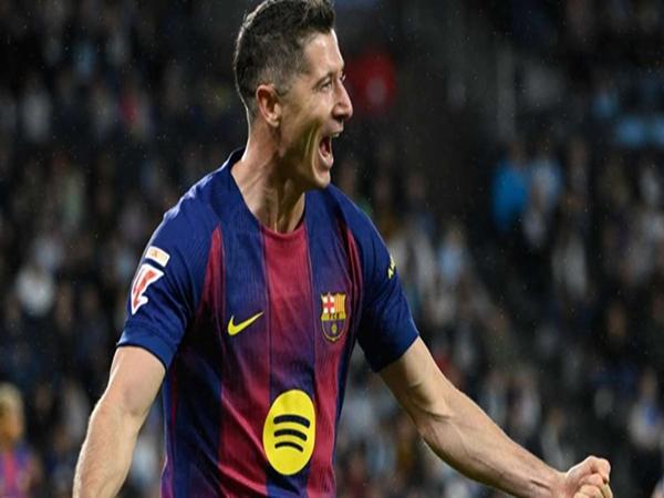 Tin bóng đá TBN 10/11: Lewandowski lập hat-trick cho Barca