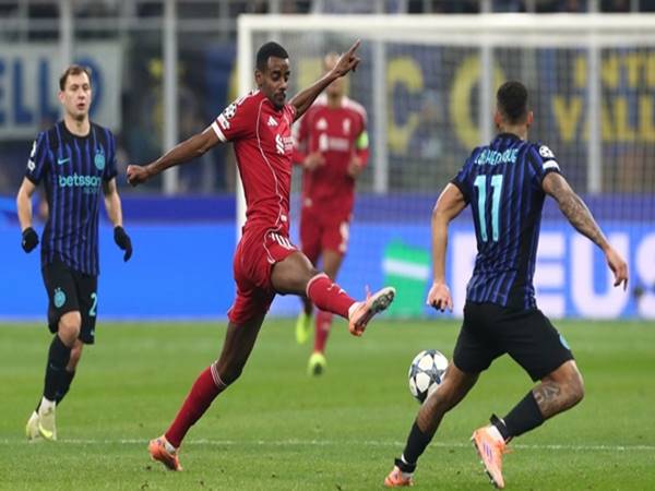 Tin Liverpool: Isak tiếp tục gây thất vọng ở trận thắng Inter