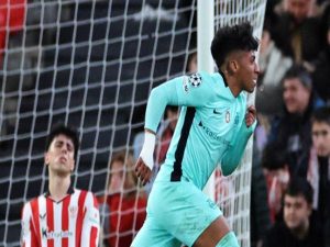 Bàn thắng phút 90+4 định đoạt số phận Champions League