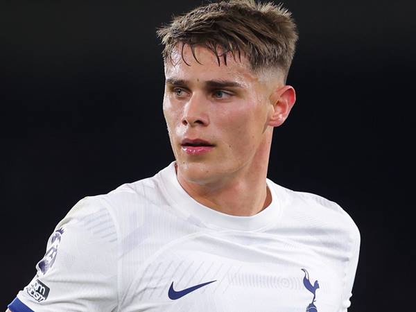 Tin Tottenham: Spurs lo lắng bị chảy máu lực lượng